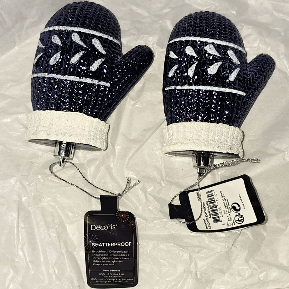 Shatterproof mitten ornaments